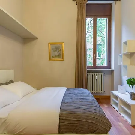 Comfortable Behind Arena Di Βερόνα